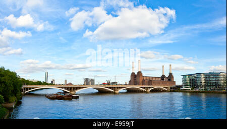 Panoramic view of Grosvenor Bridge with abandonded Battersea power station in London Stock Photo