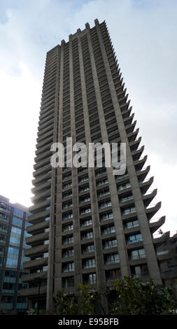 Barbican London UK. 20th October 2014. Luxury flats in a 1960's tower block at the Barbican. The weather forcasts the next dry day to be  Wednesday following tomorrow's rain. KATHY DEWITT/Alamy Live News Stock Photo