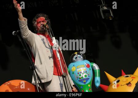 Wayne Coyne of 'The Flaming Lips',  T In The Park music festival, Balado, Scotland, 2003. Stock Photo