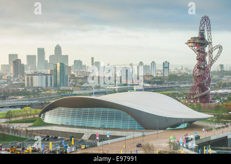 Early morning views over the Queen Elizabeth II Olympic Park, Stratford, London E20. PHILLIP ROBERTS Stock Photo