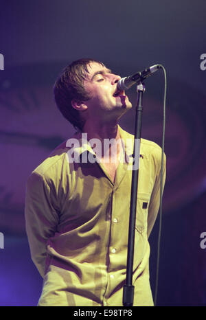 Liam Gallagher and Oasis in Aberdeen, Scotland, in 1997. Stock Photo