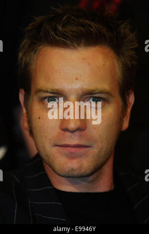 EWAN MCGREGOR, at Glasgow Film Theatre for launch of movie 'Moulin Rouge', GLASGOW, 06.09.01 Stock Photo