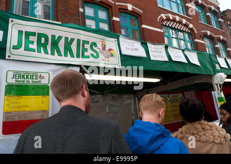 London, UK. 22nd October, 2014. Crowds of workers and locals flock to Leather Lane in Farringdon at lunchtime.  A traditional neighbourhood market Leather Lane is also the focus of ethnic street food stalls and restaurants. Credit:  Kathy deWitt/Alamy Live News Stock Photo