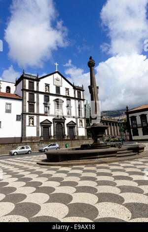 Church Igreja do Colegio, Praca do Municipio, Funchal, Madeira ...