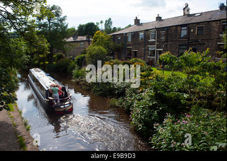 The Huddersfield Narrow Canal in Greenfield, Lancashire, UK Stock Photo