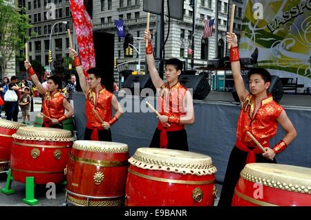 NYC:  Youthful Taiwanese drummers performing on traditional Chinese drums at the Passport to Taiwan festival Stock Photo