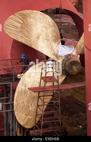 China, Shekou, 31 March till 6th April 2008 Bulk carrier Venture Spirit in dock for first 5 year service. Stock Photo