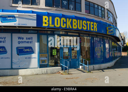 A closed down Blockbuster shop in Portswood Southampton Stock Photo