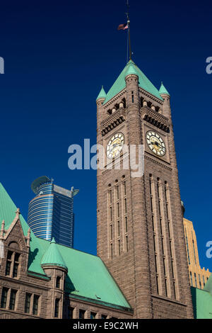 CITY HALL BUILDING CAPELLA TOWER DOWNTOWN MINNEAPOLIS MINNESOTA USA Stock Photo