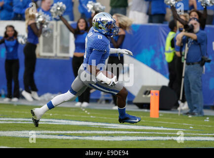 Oct. 25, 2014 - Lexington, Ky, US - Kentucky's Javess Blue (8) scored a touchdown in the third quarter of the Mississippi State at Kentucky at Commonwealth Stadium in Lexington, Ky., on Oct. 25, 2014. Miss. St. won 45-31. Photo by Pablo Alcala | Staff (Credit Image: © Lexington Herald-Leader/ZUMA Wire) Stock Photo