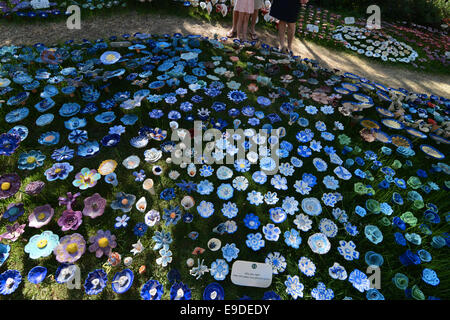 Tel Aviv, Israel. 25th Oct 2014. Ten thousand ceramic flowers are planted in an art installation at the Eretz Israel Museum, Tel Aviv. The flowers were created throughout the year by senior citizens from all over Israel on a pure voluntary basis. (Photo by Laura Chiesa / Pacific Press) Stock Photo