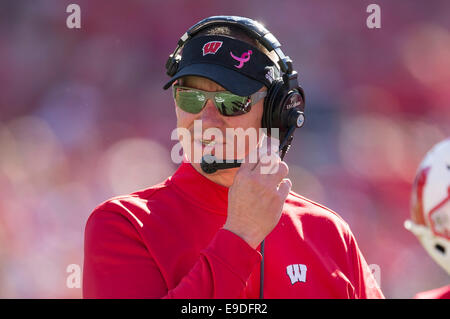 October 25, 2014: Wisconsin Badgers head coach Gary Andersen during the NCAA Football game between the Maryland Terrapins and the Wisconsin Badgers at Camp Randall Stadium in Madison, WI. Wisconsin defeated Maryland 52-7. John Fisher/CSM Stock Photo