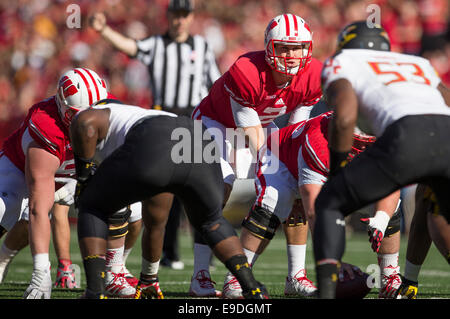 October 25, 2014: Wisconsin Badgers quarterback Joel Stave #2 got the start during the NCAA Football game between the Maryland Terrapins and the Wisconsin Badgers at Camp Randall Stadium in Madison, WI. Wisconsin defeated Maryland 52-7. John Fisher/CSM Stock Photo