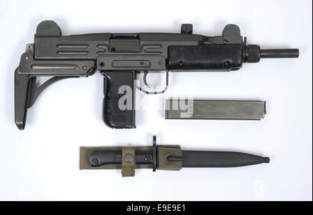 The infamous UZI SMG with bayonet as used by Israeli defence forces and special forces worldwide. REAL WEAPON Stock Photo