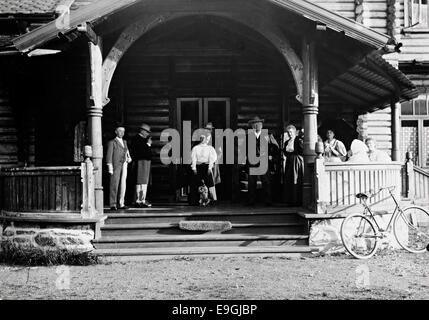 Bjørnson sammen med familie og venner på Kornhaug, juli 1896 Stock Photo