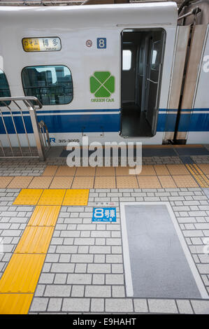 QP3 中央線　電車　箱 GRAFFITI b27c6e8d0b8ccc685d2c1b0726177e