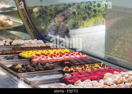 Italian pastry shop display case, Rome, 2019 Stock Photo - Alamy