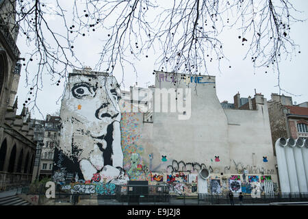 a large piece of urban art on the side of a building in paris near pompidou centre Stock Photo