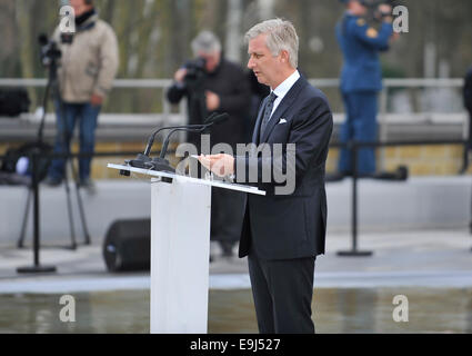 Nieuwpoort, Belgium. 28th Oct, 2014. King Philippe of Belgium addresses a ceremony to commemorate the 100th anniversary of the First World War at the King Albert I Monument in Nieuwpoort of Belgium, Oct.28, 2014. (Xinhua/Ye Pingfan) Credit:  Xinhua/Alamy Live News Stock Photo