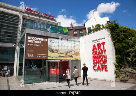 The Millennium Gallery in Sheffield, South Yorkshire, England, U.K. Stock Photo