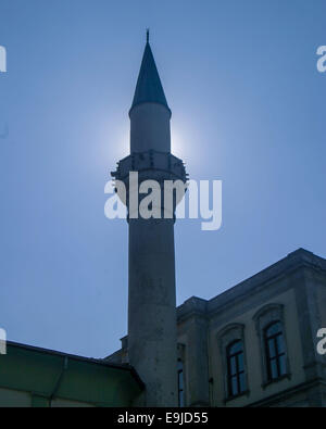 Istanbul, Turkey. 2nd Oct, 2004. Silhouetted by the sun is a minaret of one of the 3,113 mosques in Istanbul, Turkey. © Arnold Drapkin/ZUMA Wire/Alamy Live News Stock Photo