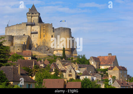 Castelnaud Castle, Château de Castelnaud, Castelnaud-la-Chapelle, Département Dordogne, Aquitaine, France Stock Photo