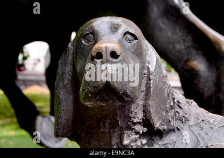 London, England, UK. Animals in War Memorial, Park Lane (David Backhouse, 2004, unveiled by the Princes Royal) Stock Photo