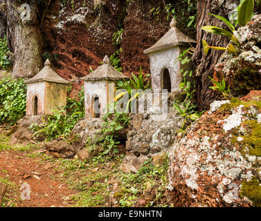 88 Buddhist temples at Lawai Valley Kauai Stock Photo