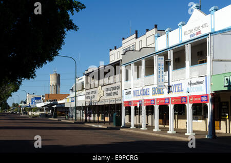 Hotel and shops, Eagle Street, Longreach, Queensland, Australia Stock Photo