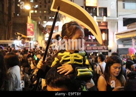 Hong Kong, China. 31st Oct, 2014. People dressed up and celebrate Halloween in Central, Hong Kong on 31 Oct, 2014. Credit:  Curtis Y. F. Cheung/ZUMA Wire/ZUMAPRESS.com/Alamy Live News Stock Photo