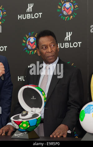 The 'Hublot Loves Football' campaign world tour makes it's American stop in Miami with Brand Ambassador Pele  Featuring: Pele Where: Miami Beach, Florida, United States When: 28 Apr 2014 Stock Photo
