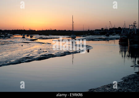 Sunset on the Thames Estuary  at Old Leigh, Leigh-on-Sea, Essex, England, United Kingdom. Stock Photo