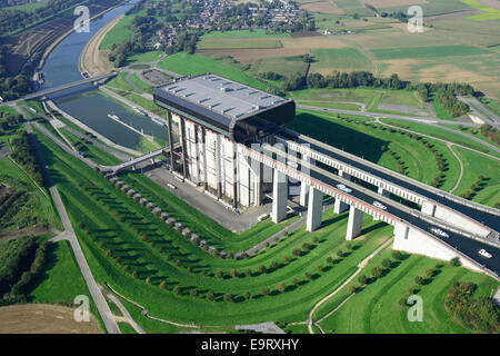 AERIAL VIEW. Giant boat lift providing a 73-meter-gain. World's tallest boat lift as of 2014. Strépy-Thieu, Province of Hainaut, Wallonia, Belgium. Stock Photo
