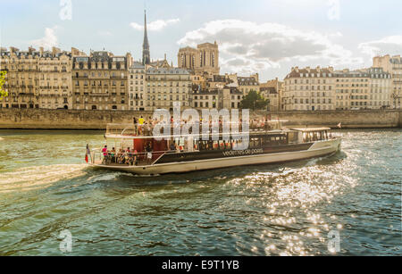 evening cruise on a boat of the vedettes de paris fleet on the river seine, paris, ile de france, france Stock Photo