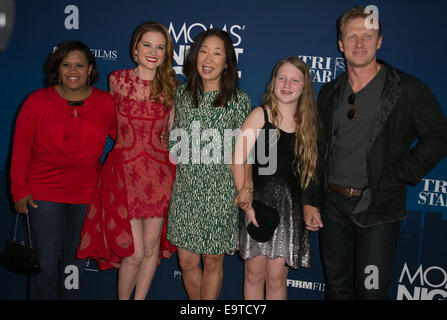 Moms Night Out Premiere at TCL Chinese Theater - Red Carpet  Featuring: Chandra Wilson,Sarah Drew,Sandra Oh,Guest,Kevin McKidd Where: Los Angeles, California, United States When: 29 Apr 2014 Stock Photo