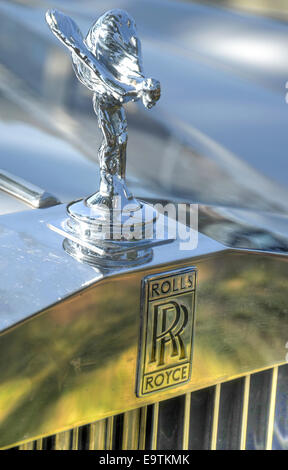 Vintage Rolls Royce car. Close up on the emblem and logo Stock Photo