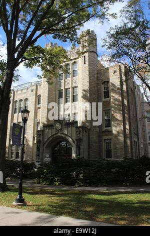 Davis Hall, Lehman College, Kingsbridge Heights, Bronx, New York Stock Photo