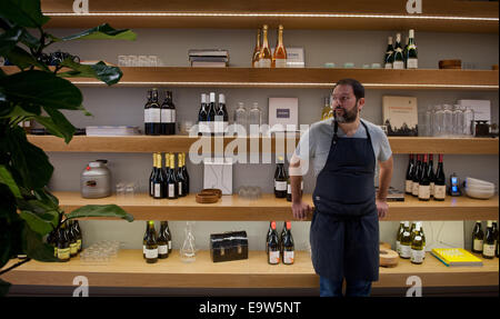 Manhattan, New York, USA. 25th Oct, 2014. Chef ENRIQUE OLVER in his new restaurant Cosme, Saturday, October 25, 2014. © Bryan Smith/ZUMA Wire/Alamy Live News Stock Photo