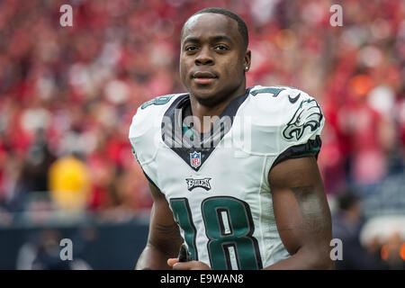 Philadelphia Eagles receptor ancho Jeremy Maclin (18) apiñado en la primera  mitad de la acción en la NFL Playoffs NFC - partido de fútbol entre los  Philadelphia Eagles y Cowboys en Dallas