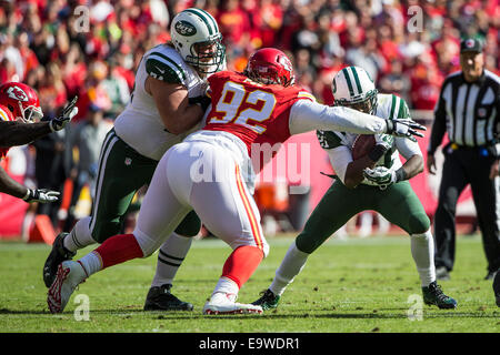 New York Jets guard Chris Glaser (64) reacts against the Atlanta Falcons  during a preseason NFL football game Monday, Aug. 22, 2022, in East  Rutherford, N.J. (AP Photo/Adam Hunger Stock Photo - Alamy