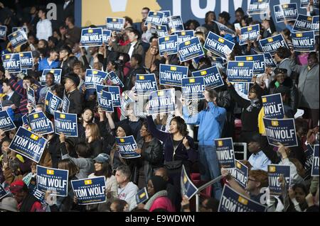 Philadelphia, Pennsylvania, USA. 2nd Nov, 2014. Supporters at the rally for Tom Wolf, candidate for Governor of Pennsylvania at the Liacouras Center at Temple University. Credit:  Ricky Fitchett/ZUMA Wire/Alamy Live News Stock Photo