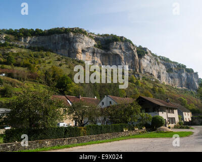 Baume-les-Messieurs  village  steephead valleys of the Jura escarpment view of Reculée de Baume Eastern France EU Stock Photo