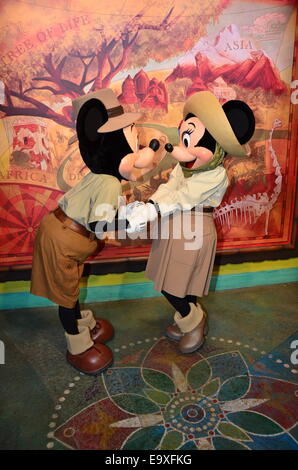 Mickey and Minnie Mouse share a kiss at Animal Kingdom, Walt Disney World, Orlando, Florida. Stock Photo