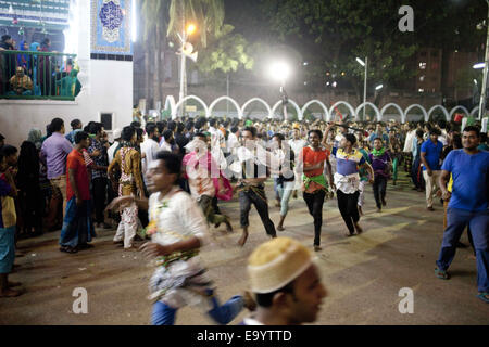 Dhaka, Bangladesh. 3rd Nov, 2014. Bangladeshi Shiite Muslims attend mourning procession at the day before Ahoura at Hoseni dalan, at Dhaka, Bangladesh, November 3, 2014. Shiites mark Ashoura, the tenth day of the month of Muharram, to commemorate the Battle of Karbala when Imam Hussein, a grandson of Prophet Muhammad, was killed. © Suvra Kanti Das/ZUMA Wire/ZUMAPRESS.com/Alamy Live News Stock Photo