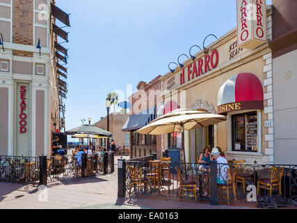 Bars and restaurants on 21st Place, Balboa Peninsula, Newport Beach, Orange County, California, USA Stock Photo