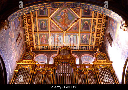 St. Peter and Paul Basilica at Dom Ter square, Pecs Hungary Baranya county South Transdanubia. Inside view. Stock Photo