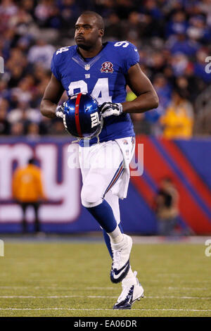 New York Giants Mathias Kiwanuka #94 is seen in action against the New ...