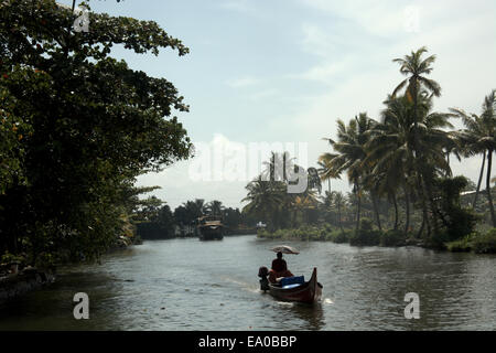 Shikari canoe boat on the backwaters, Allepey, Kerala, India, South Asia. Stock Photo