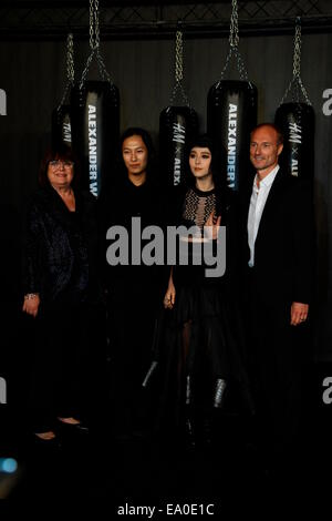 Fan Bingbing attends press conference of TV drama Empire Wu Zetian in