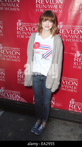 17th Annual EIF Revlon Run Walk for Women, hosted by Revlon Global Brand Ambassadors Emma Stone and Andy Cohen, kicks off in Times Square  Featuring: Emma Stone Where: NYC, New York, United States When: 03 May 2014 Stock Photo